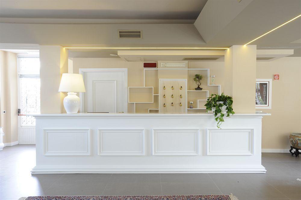 Relais Le Felci Executive Suite Spa Fiuggi Ngoại thất bức ảnh